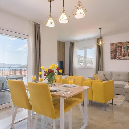 Apartment Barbara & Zoran With Heated Swimming Pool Seget Vranjica