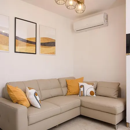 Apartment Barbara & Zoran With Heated Swimming Pool Seget Vranjica